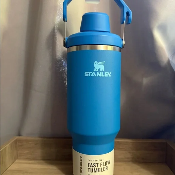 Stanley The IceFlow™ Tumbler with Fast Flow Lid | 40 OZ - Picture 1 of 3